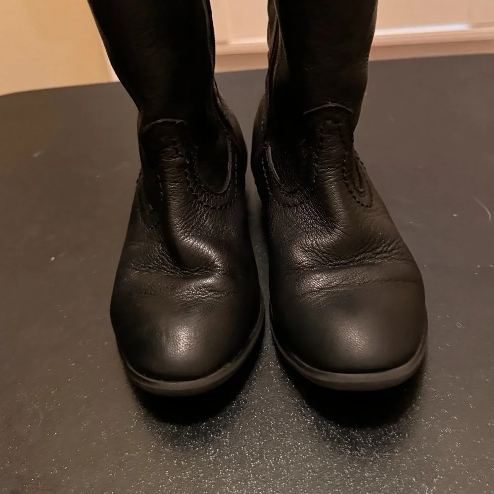 Frye size 10 black boots carson pull on 97801